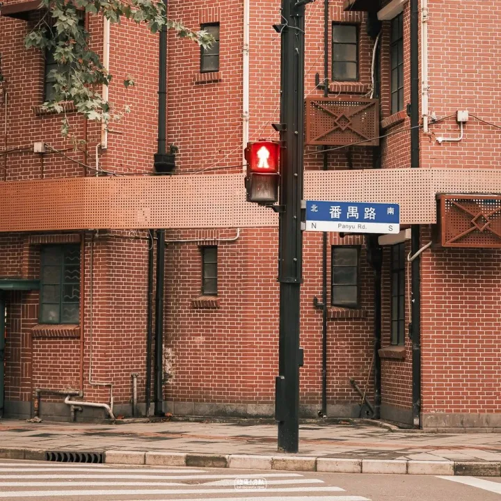 上海面包<em>一条</em><em>街</em>，没人能空手走出这里！