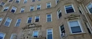 【租房】无中介费｜随时入住｜NEU/BU｜两室无厅｜月租2495｜包供暖和热水