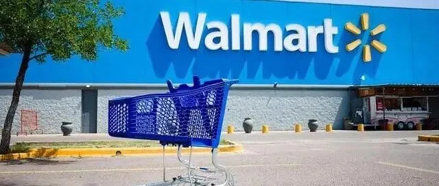 沃尔玛放权、亚马逊锁钱：2025的大洗牌正在逼近