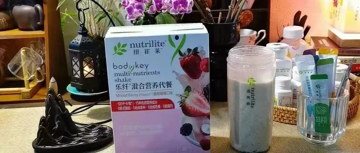 成为安利合伙人，你不止拥有空中网店，还有全国191家体验馆为你免费服务。