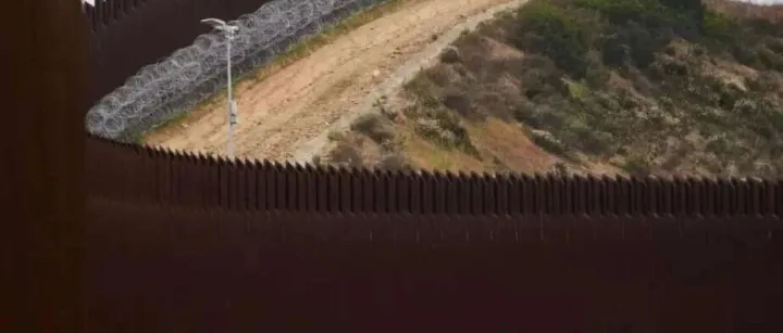 特朗普政府再划军事化区段 美墨边境加州段被纳入军管版图