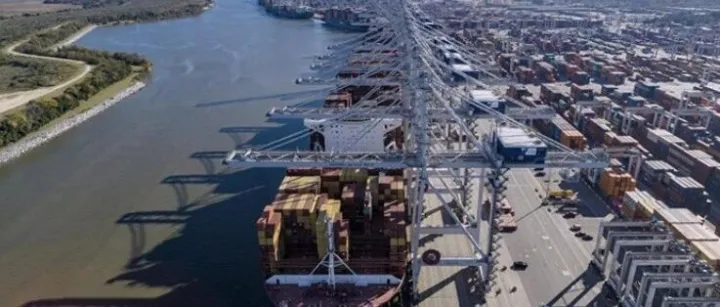 又<em>开通</em>9条从美国到亚洲的<em>直航</em><em>航线</em>！美国佐治亚港务局宣布：<em>开通</em>越南至萨凡纳九条<em>直航</em><em>航线</em>