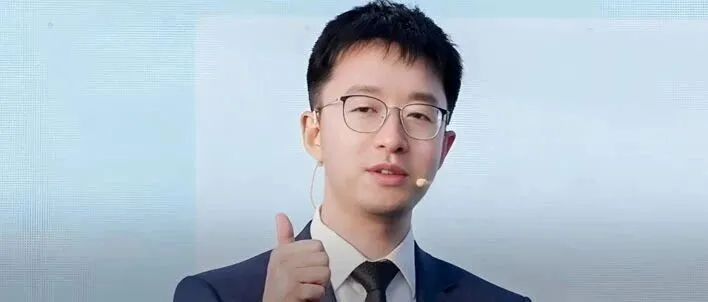 Robotaxi競爭升維“生態(tài)戰(zhàn)”，曹操出行以全要素壁壘破局