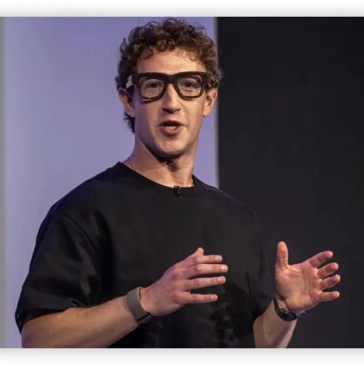 Meta大削元宇宙预算，是壮士断腕还是AI豪赌前的烟雾弹？