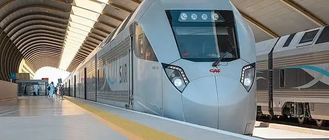 沙特——卡塔爾多哈高鐵項(xiàng)目，全長785公里，往返兩國僅需2小時(shí)