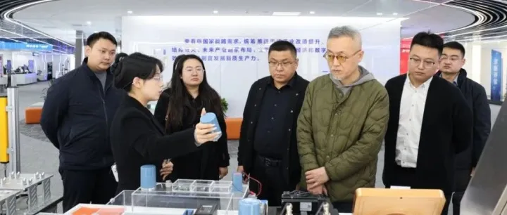 调研考察 | 青岛职业技术学院莅临数促中心考察交流