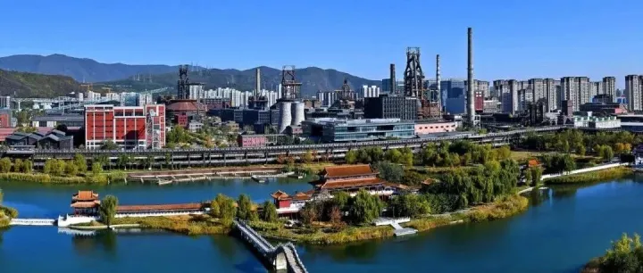 北京，<em>1</em>+<em>1</em>+<em>1</em>+<em>1</em>>4！