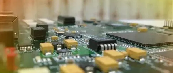 PCB锡焊工艺<em>全面</em><em>对比</em>：从传统方式到激光精密焊接<em>的</em>深度<em>解析</em>