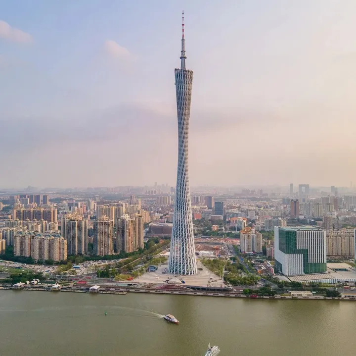 从“篱笆墙”到“高速路”：微众银行区块链重构跨境数据流通生态