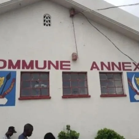 卢本巴希：安赫斯市镇委员会日益脆弱