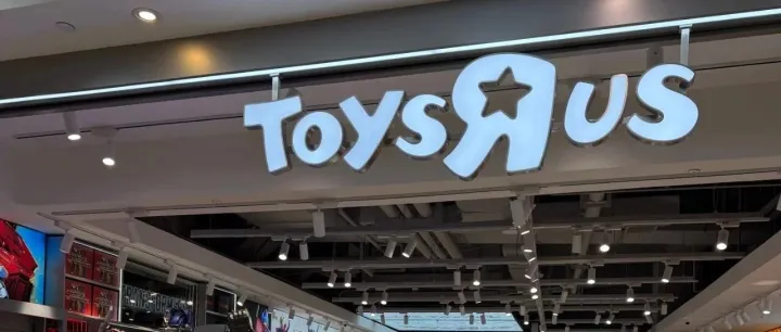 儿童玩具“不好卖”了？玩具反斗城杀入“成人潮玩”