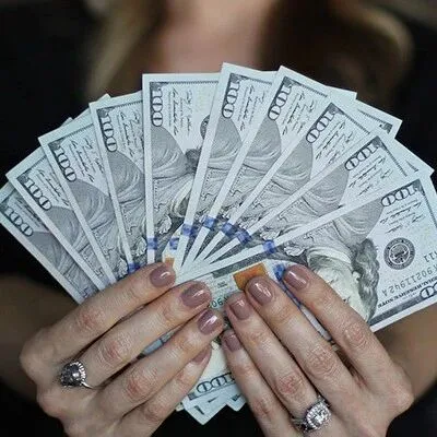 涨薪30%！普通人转型AI产品经理的实操攻略，照着做就行！