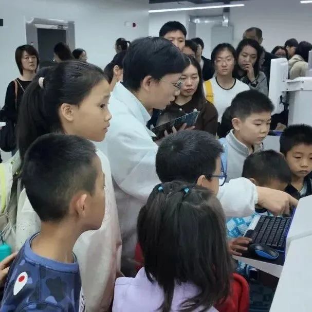 【确认开班】感受“中国芯”的脉搏|12.13带孩子走进国家集成电路战略重地