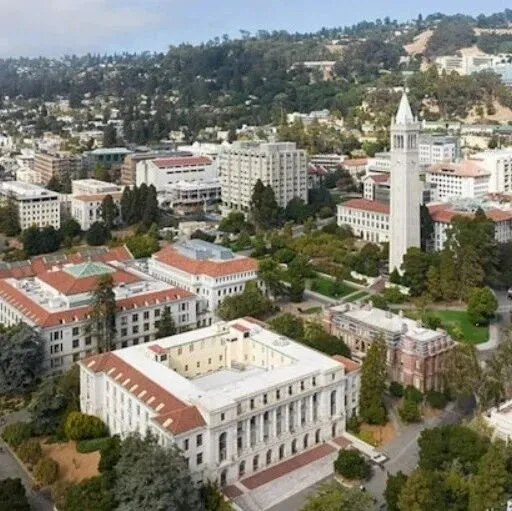 大跌眼镜！实验室电脑接连离奇损坏，秘密摄像头揪出华裔博士生黑手！