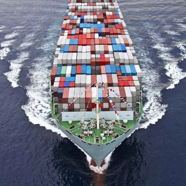 红海“复航”风声再起！航运巨头的选择题：效率还是安全？