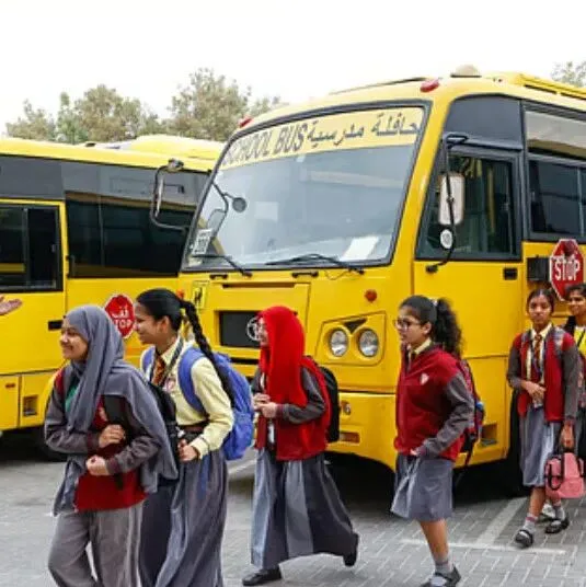 多数学校将提前放学：阿联酋2026年周五礼拜时间调整带来影响