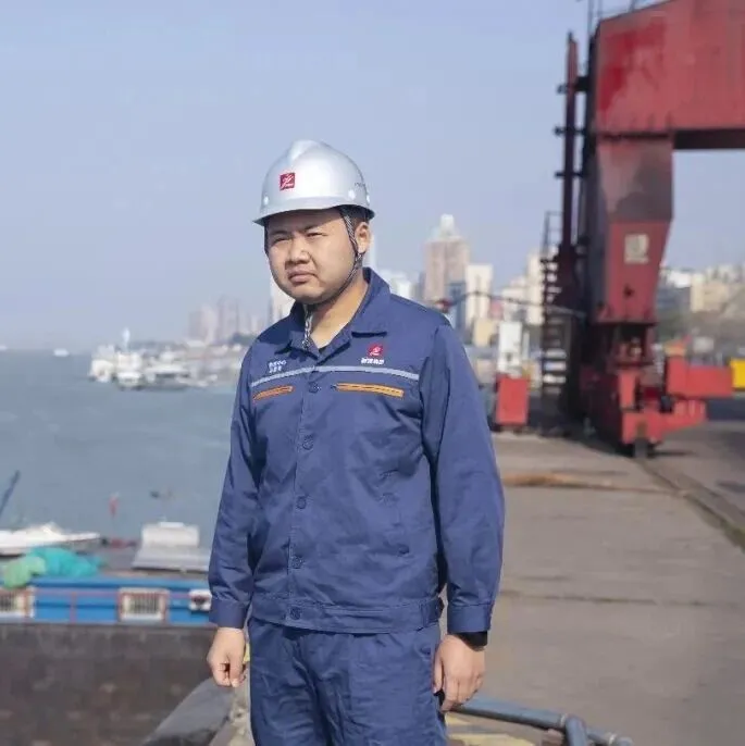 最美新钢人 | 邵雄伟：赣江边的“跑男”，码头降本的“铁算盘”