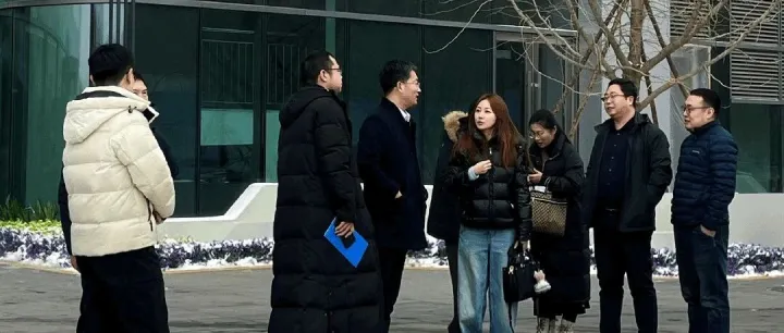 北京市发改委调研团莅临盛科御旷，盛赞大型无人环卫车市场先行者