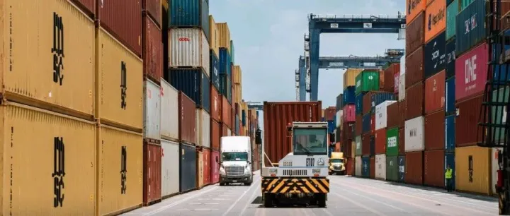 行业资讯丨正式通过！对中国加征关税，最高50%！