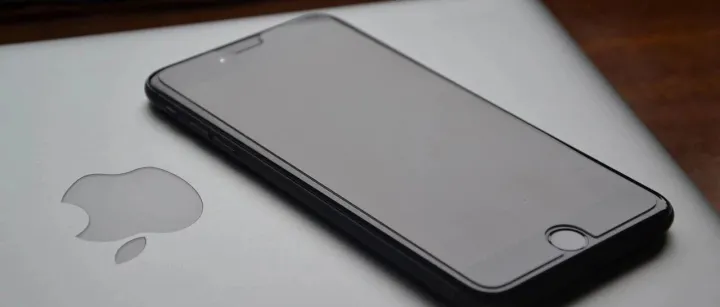 Apple 字体<em>解析器</em>漏洞允许恶意字体破坏进程内存