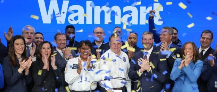 TOPBRAND | 沃尔玛在纳斯达克上市；连卡佛将关闭成都IFS店；香飘飘拟新增保健食品销售；a2营销官将离职