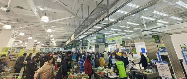 山西美特好遭遇挤兑，我们去现场看了看最新情况