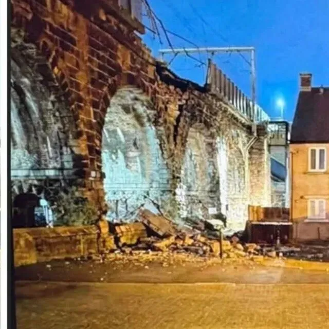 有人使用AI伪造桥梁被破坏的图片 基于安全考虑英国铁路公司暂停特定线路的列车