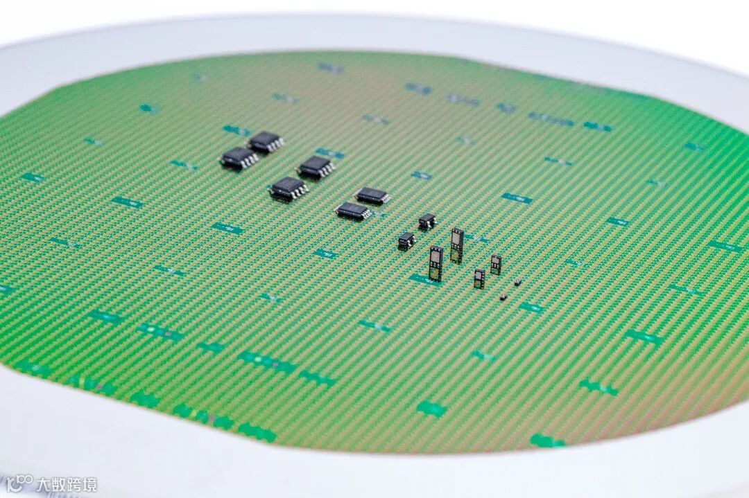 芯片2.jpg