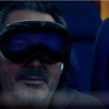 12 英寸产线密集落地   2025 OLEDoS 全面提速赋能多终端场景