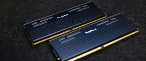 全新灯效+性能强劲，金百达星刃RGB 6000 C26 32G内存值不值得买？