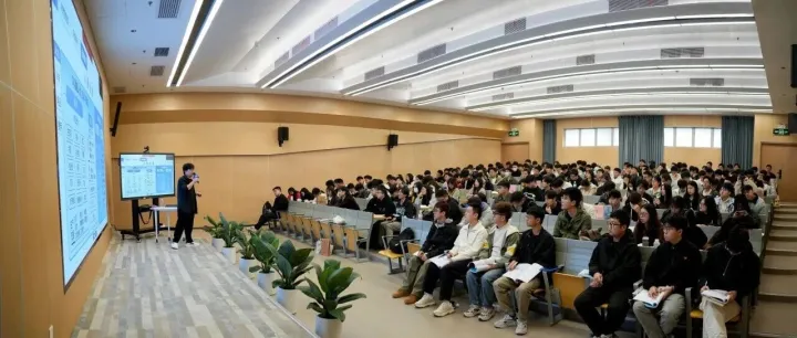 菁彩收官，转身启航 | iPEBG 2025届菁干班转身训圆满落幕