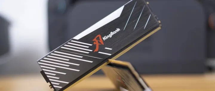 金百达黑刃RGB DDR5 6800MHz C32内存Intel平台实测！