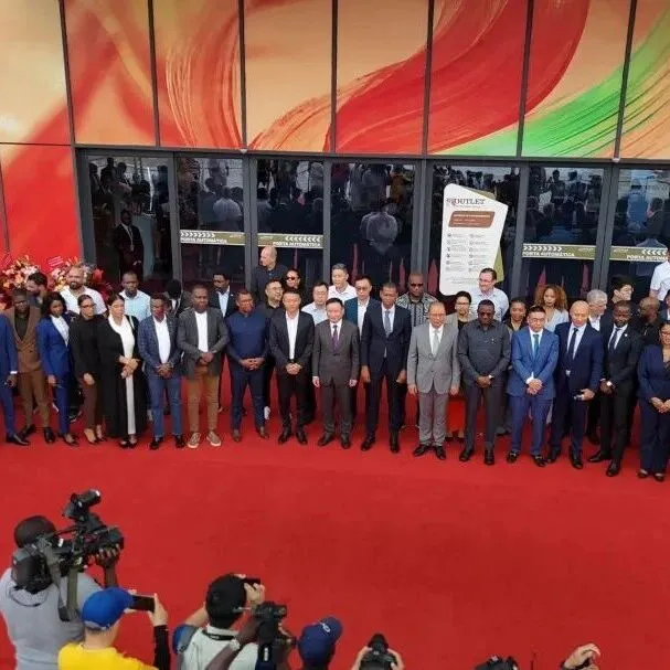 安哥拉首个“文商旅”综合体 —奥特莱斯商城盛大开业