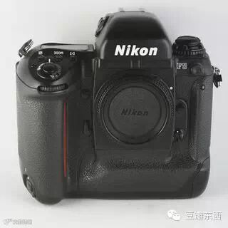 尼康F5 Nikon F5 顶级专业自动135胶卷胶片相机