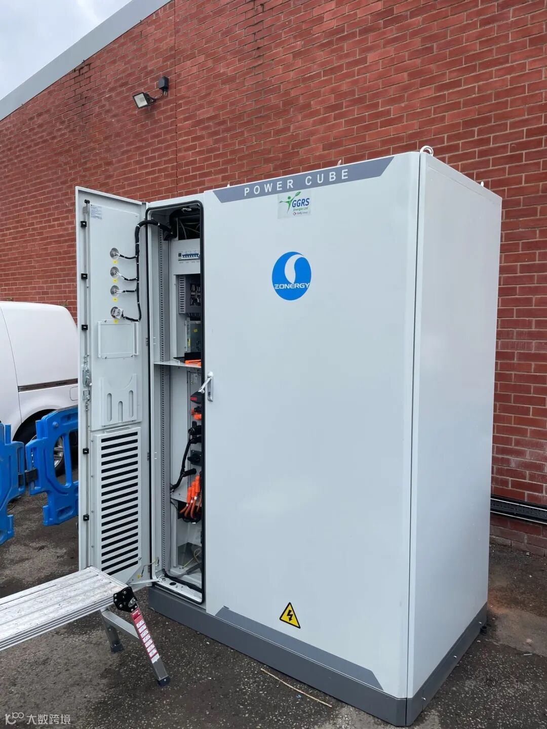 英国曼彻斯特安装的powercube (1).jpg