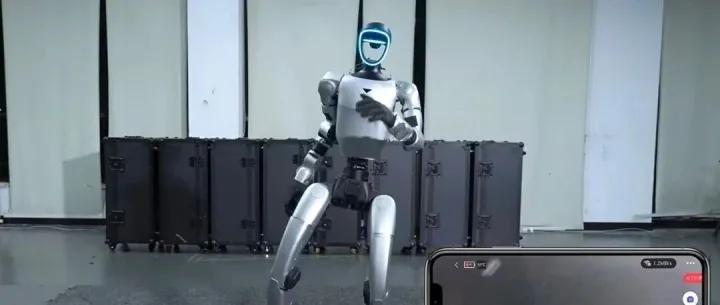 豆包手机助手无法截屏银行键盘/宇树发布人形机器人App Store/Google删除含迪士尼角色AI视频丨Hunt Good周报