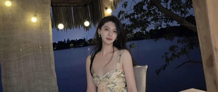 【95年海归才女·气质温婉·白月光】 京房 INTJ 身材高挑出众 期待同频相守的另一半