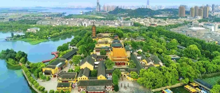 江苏“十三太保”显示产业巡礼 · 镇江篇 | 锻长板补关键，在“四群八链”中打造显示新势力