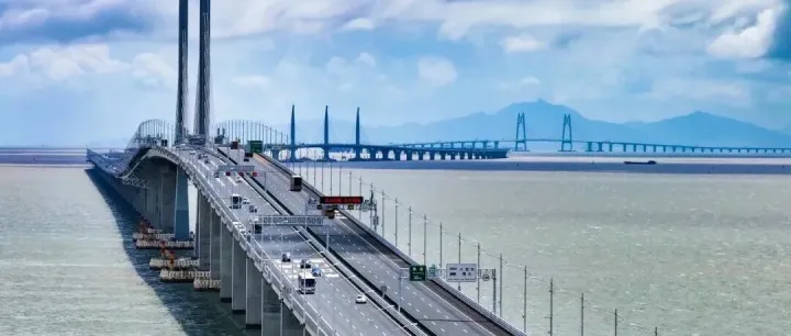 省钱 | 香港投票日聊聊香港和美国身份