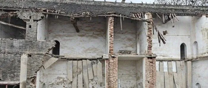 河南周口中华五千年景区荒废沦为“鬼城”，曾投资千万修建，投资方：因多种原因关闭，计划修复扩建；当地回应：建筑已是危房，会考虑打造