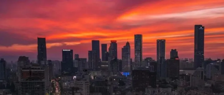 " 与青春的告别，是长大很久之后的事 "