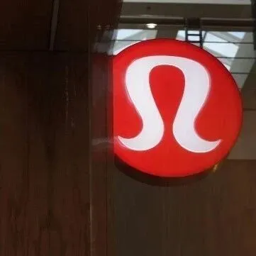 不香了! Lululemon在北美卖不动, CEO官宣离任! 只能靠中国了!