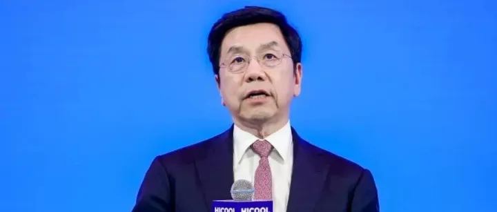 创新工场董事长李开复：创业者从来不是独自奔跑｜创观点