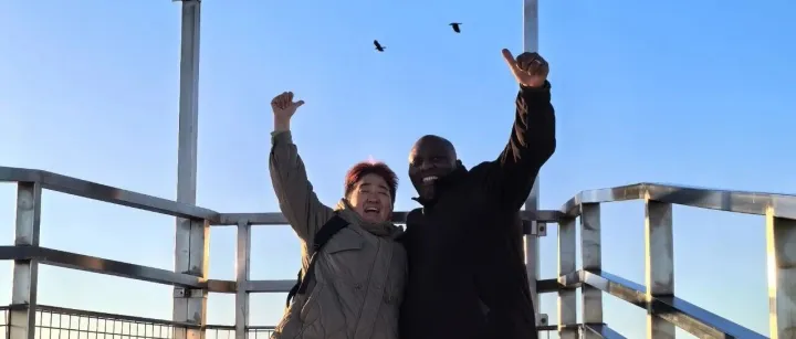 别人尊重你，不是因为你优秀，是别人优秀！