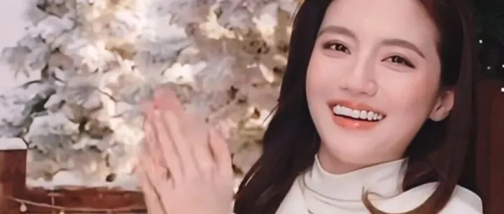 小红书杀出新一姐，吴千语单场狂卖上亿，拿下榜一