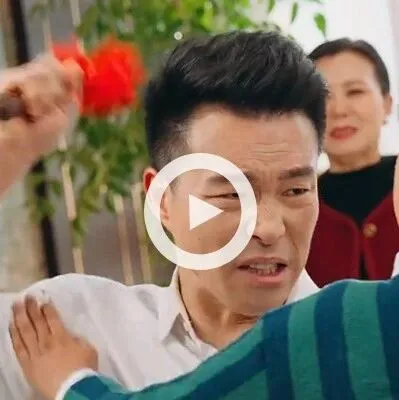 河南一男子成植物人，岳母不离不弃照顾9年，谁料，男子醒来的第一句话，竟让岳母痛哭流涕！