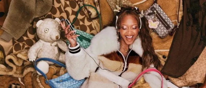 Coach版“熹妃回宫”