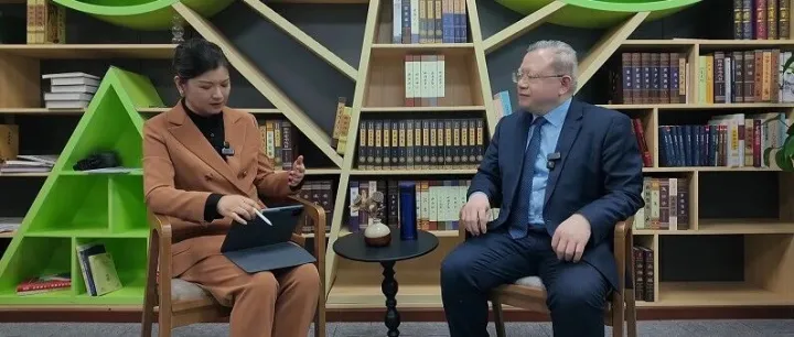 第三期《摩根谈出海》开播丨朱中华律师筑牢法律合规防线，护航中企出海稳行致远