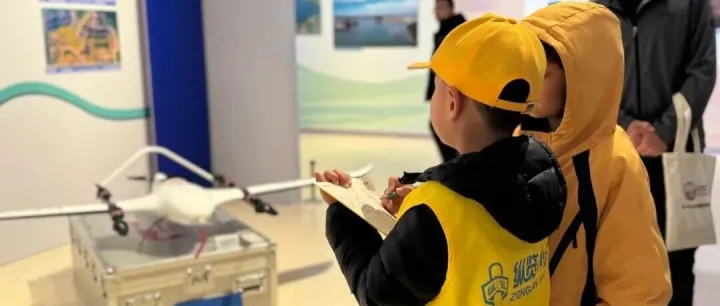 “燕都小记者”十年积淀焕新升级——“纵览少年”活动平台上线：赋能成长，蓄势前行