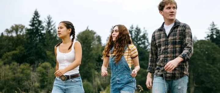 俄罗斯动物造型摆件与发光木质小屋销量显著提升/lululemon第三季度中国大陆营收增长46%/电动洗地拖把海外热销